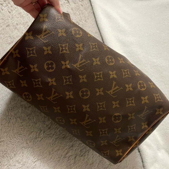 Louis Vuitton Speedy 30 Monogram - Picture 10 of 15